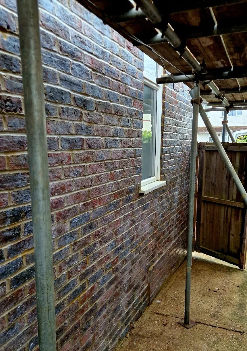 Side elevation under scaffold during a Stormdry job
