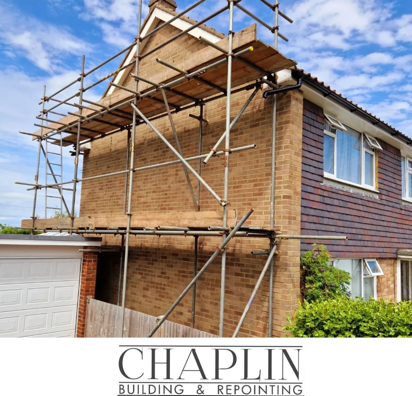Gable end on scaffold